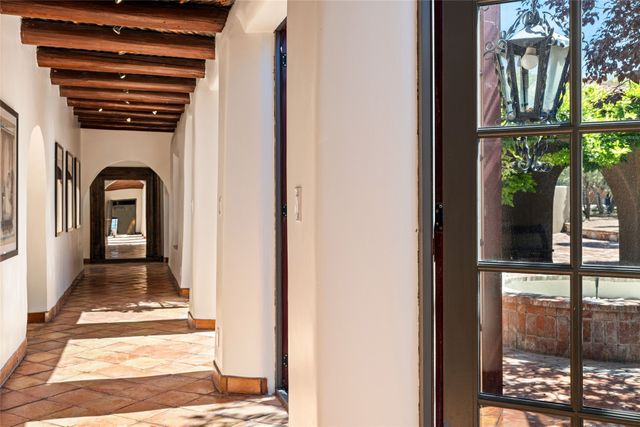 55 Calle San Martin, Santa Fe, NM 87506