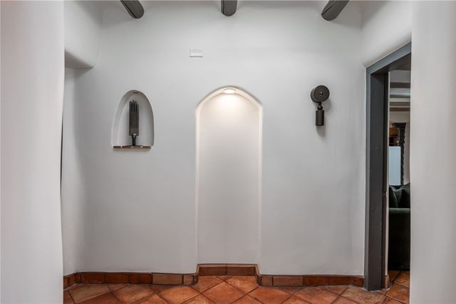 55 Calle San Martin, Santa Fe, NM 87506