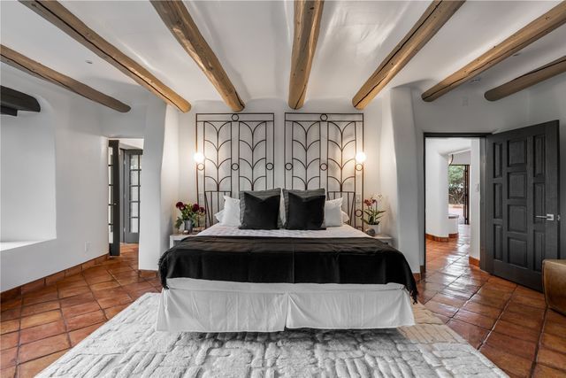 55 Calle San Martin, Santa Fe, NM 87506