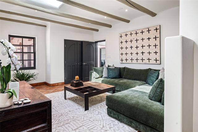 55 Calle San Martin, Santa Fe, NM 87506