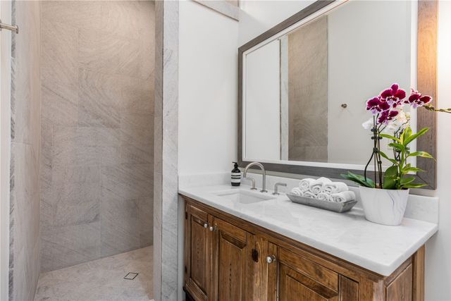 55 Calle San Martin, Santa Fe, NM 87506