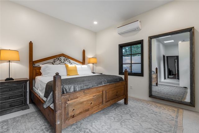 55 Calle San Martin, Santa Fe, NM 87506