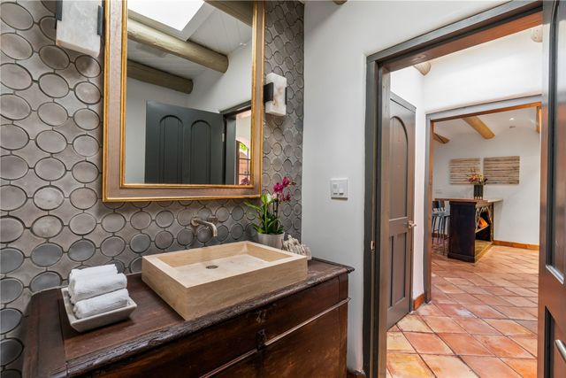 55 Calle San Martin, Santa Fe, NM 87506