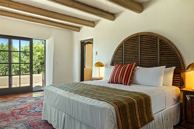 55 Calle San Martin, Santa Fe, NM 87506