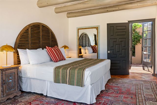 55 Calle San Martin, Santa Fe, NM 87506