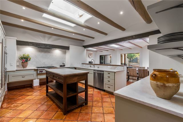 55 Calle San Martin, Santa Fe, NM 87506