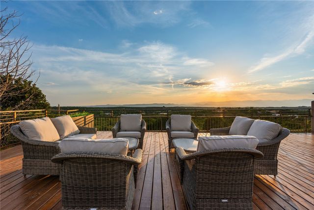 55 Calle San Martin, Santa Fe, NM 87506