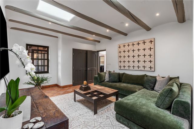 55 Calle San Martin, Santa Fe, NM 87506