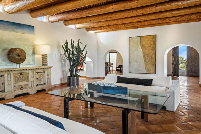 55 Calle San Martin, Santa Fe, NM 87506