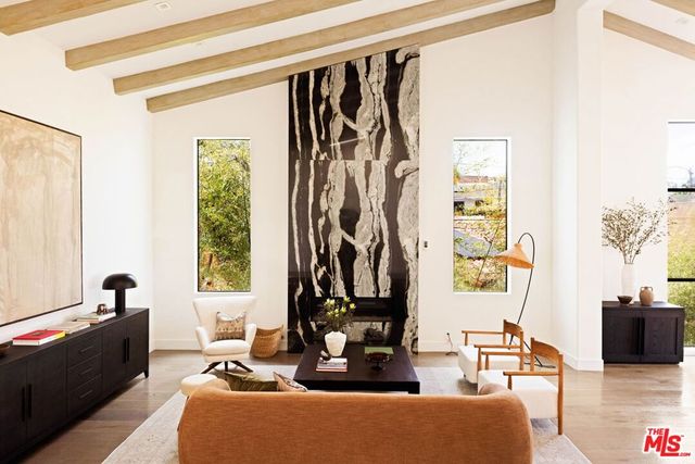 4130 Parva Avenue, Los Angeles, CA 90027