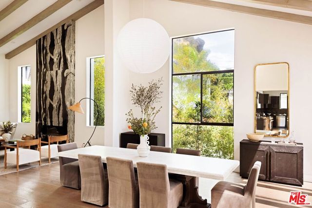 4130 Parva Avenue, Los Angeles, CA 90027