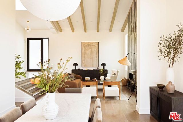 4130 Parva Avenue, Los Angeles, CA 90027