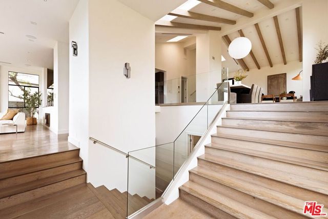 4130 Parva Avenue, Los Angeles, CA 90027