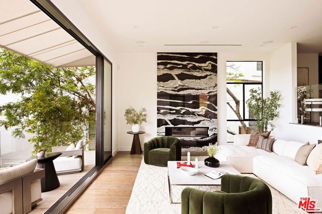 4130 Parva Avenue, Los Angeles, CA 90027