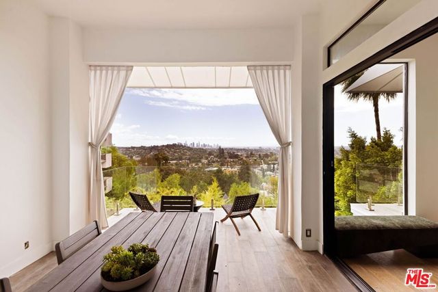 4130 Parva Avenue, Los Angeles, CA 90027