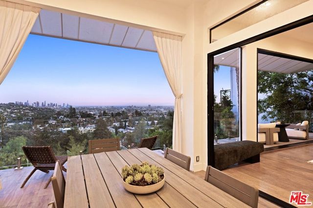 4130 Parva Avenue, Los Angeles, CA 90027