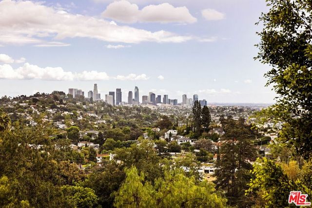 4130 Parva Avenue, Los Angeles, CA 90027