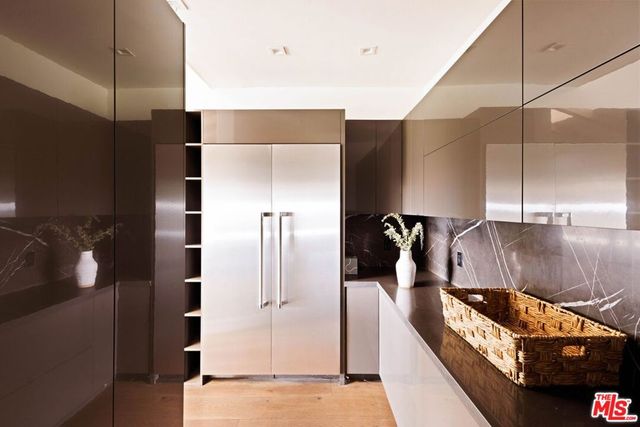 4130 Parva Avenue, Los Angeles, CA 90027