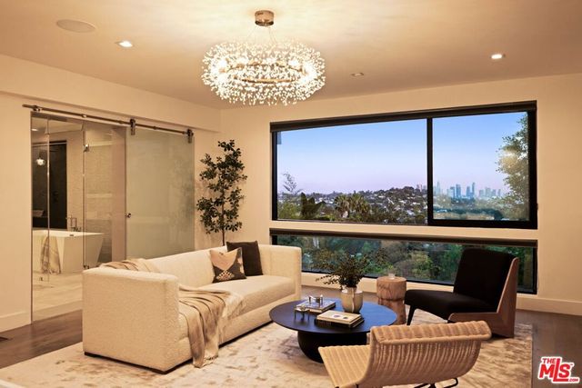 4130 Parva Avenue, Los Angeles, CA 90027