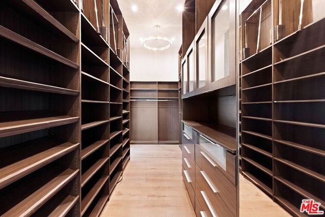 4130 Parva Avenue, Los Angeles, CA 90027