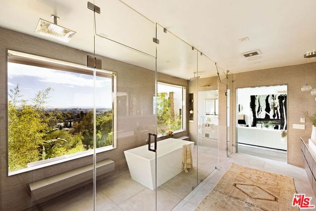 4130 Parva Avenue, Los Angeles, CA 90027