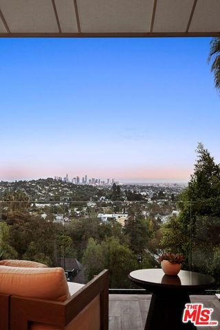 4130 Parva Avenue, Los Angeles, CA 90027