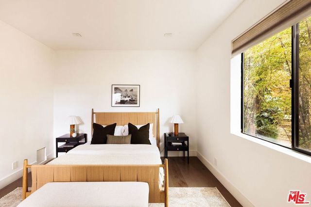 4130 Parva Avenue, Los Angeles, CA 90027