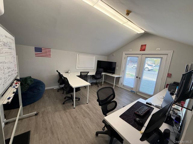 218 Ronkonkoma Avenue, Ronkonkoma, NY 11779