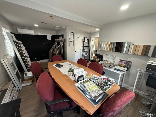 218 Ronkonkoma Avenue, Ronkonkoma, NY 11779