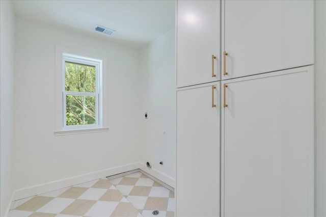 5840 Back Bay LN, Austin, TX 78739