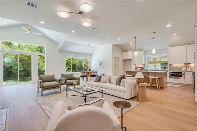 5840 Back Bay LN, Austin, TX 78739