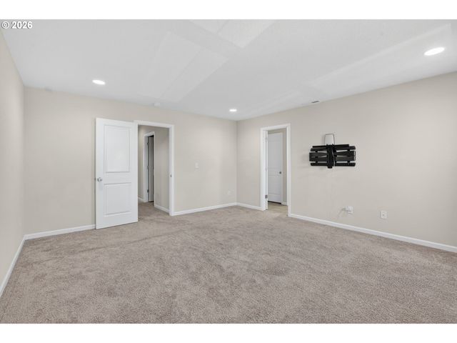 17194 Se RHODODENDRON St, Happy Valley, OR 97086