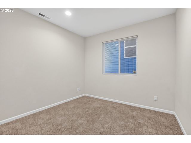 17194 Se RHODODENDRON St, Happy Valley, OR 97086