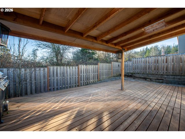 17194 Se RHODODENDRON St, Happy Valley, OR 97086