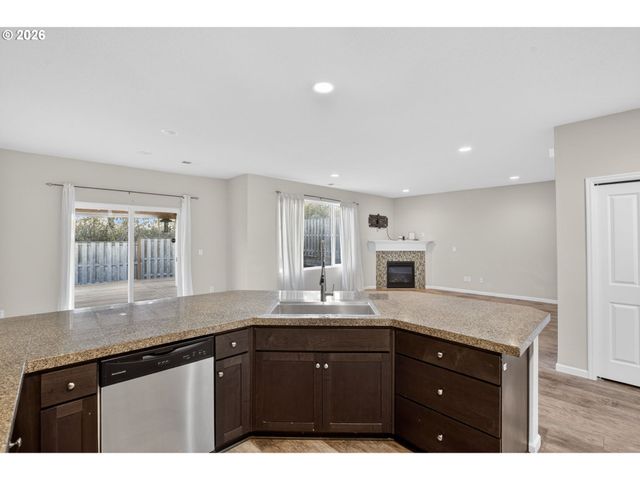 17194 Se RHODODENDRON St, Happy Valley, OR 97086