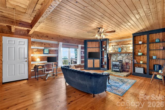 50 Cherokee Lane 3, Swannanoa, NC 28778