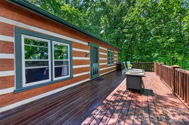 50 Cherokee Lane 3, Swannanoa, NC 28778