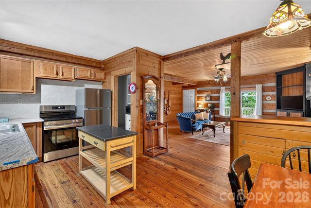 50 Cherokee Lane 3, Swannanoa, NC 28778