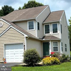 214 DANIELLE LN, Coatesville, PA 19320