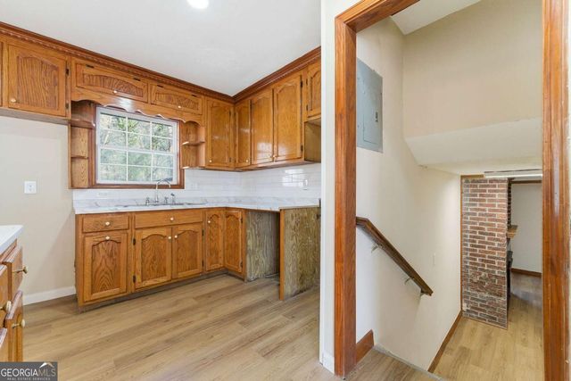 1051 Camellia Drive, Marietta, GA 30062