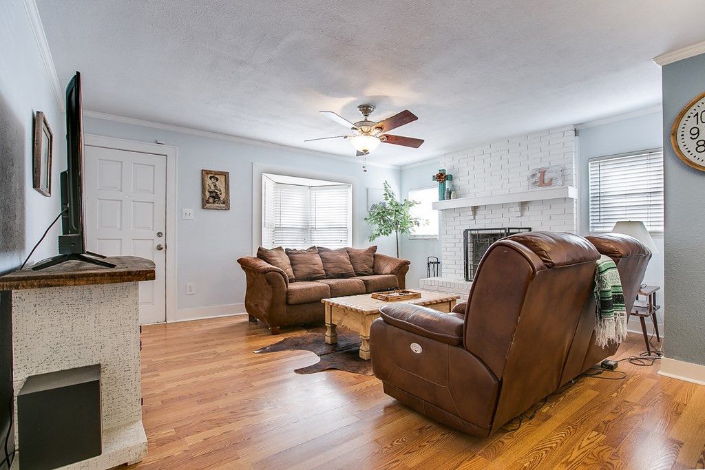 Image 10 of property listing at 1616 W Ave J, San Angelo, TX 76901