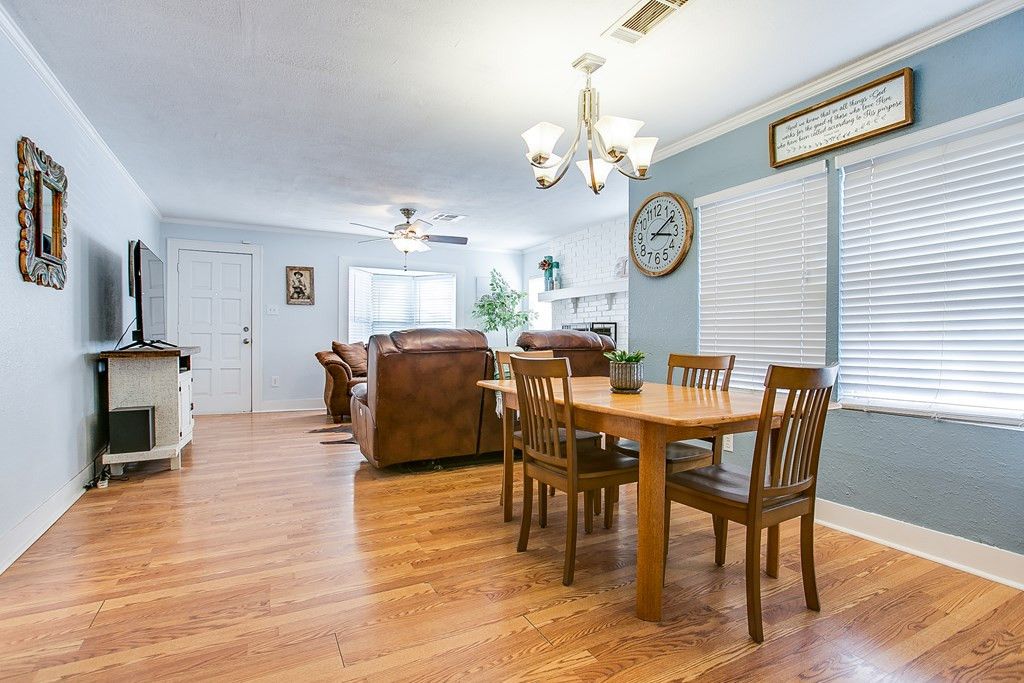 Image 11 of property listing at 1616 W Ave J, San Angelo, TX 76901