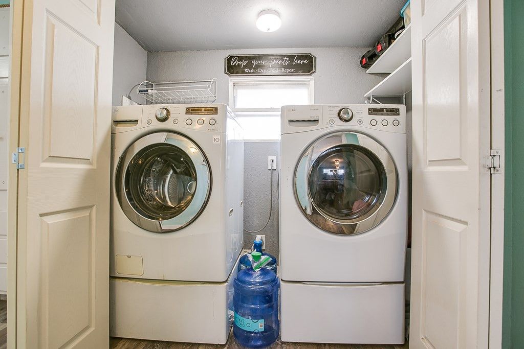 Image 13 of property listing at 1616 W Ave J, San Angelo, TX 76901