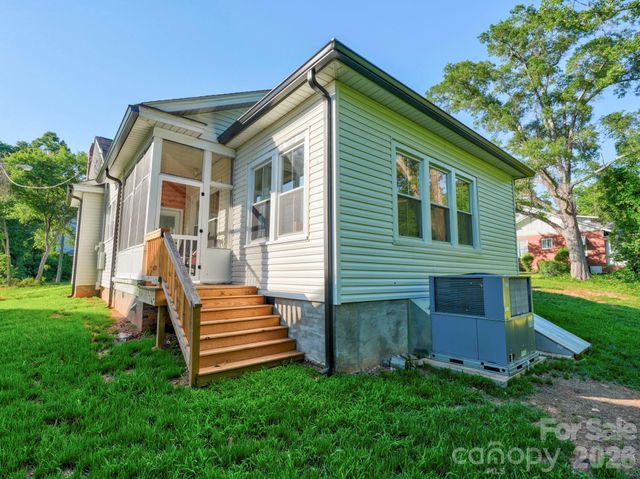 152 West End Street, Chester, SC 29706