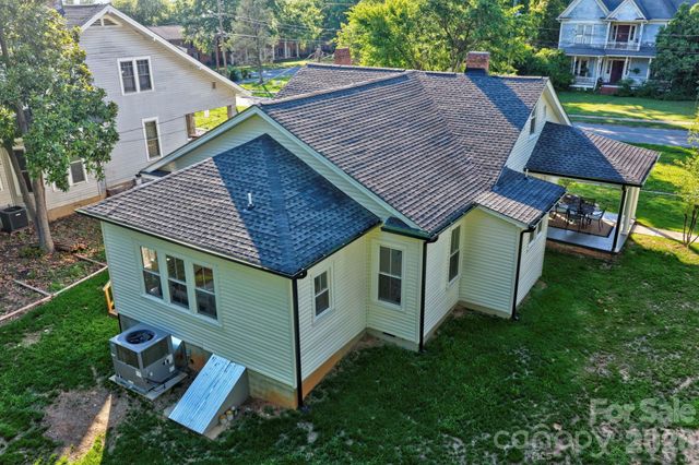 152 West End Street, Chester, SC 29706