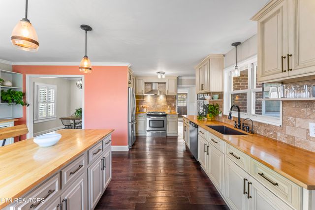 5408 Villa Rd, Knoxville, TN 37918