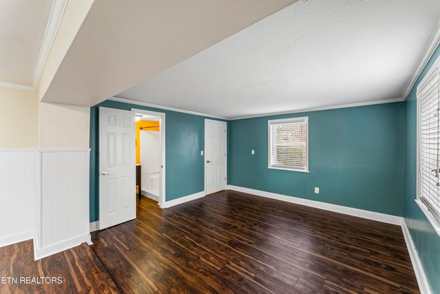 5408 Villa Rd, Knoxville, TN 37918