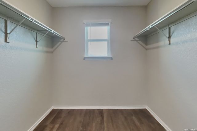 4015 Asher Aly, St Hedwig, TX 78152