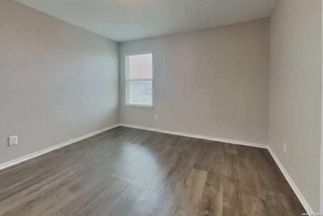 4015 Asher Aly, St Hedwig, TX 78152