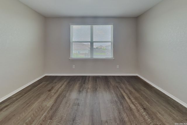 4015 Asher Aly, St Hedwig, TX 78152